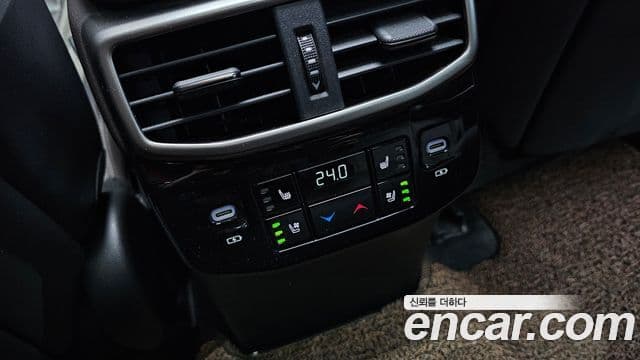 Lexus RX350h 2023 — ფოტო 19/20