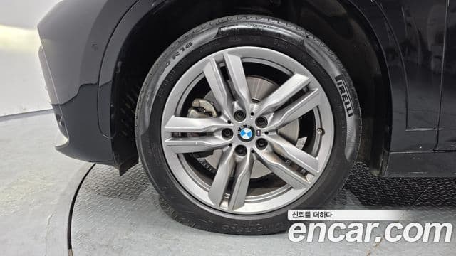 BMW X1 2022 — Photo 5/20