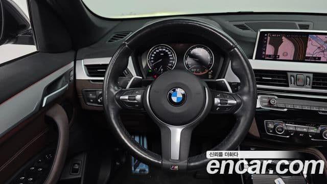 BMW X1 2022 — Photo 7/20
