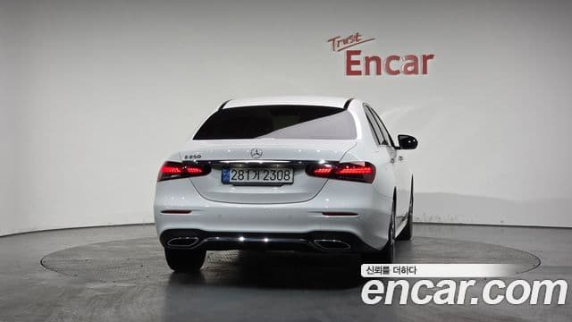 Mercedes-Benz E-Class 2022 — Şəkil 4/20