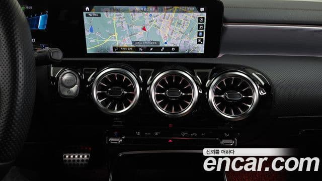 Mercedes-Benz A-Class 2022 — ფოტო 14/20