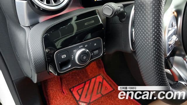 Mercedes-Benz A-Class 2022 — ფოტო 17/20
