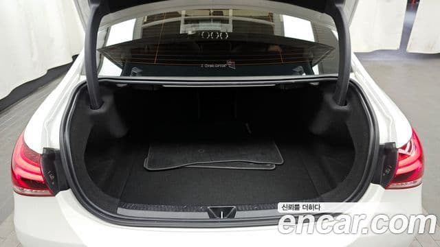 Mercedes-Benz A-Class 2022 — ფოტო 20/20
