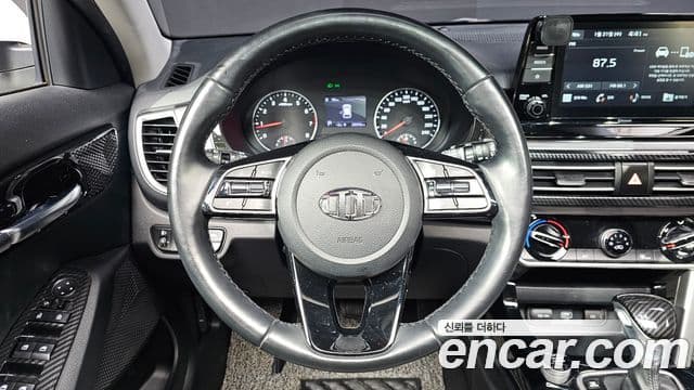 Kia Seltos 2019 — ფოტო 5/20