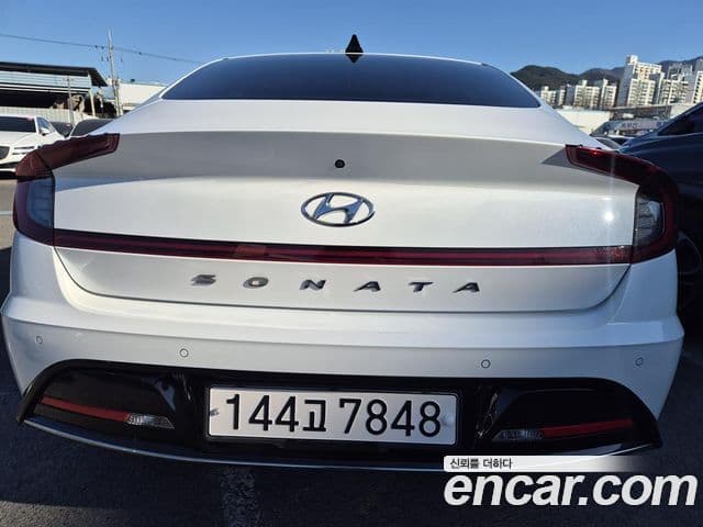 Hyundai Sonata Hybrid 2021 — Photo 5/17