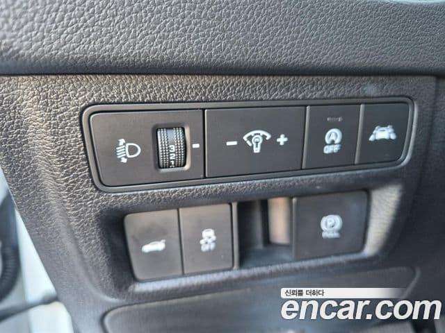 Hyundai Sonata Hybrid 2021 — Photo 8/17