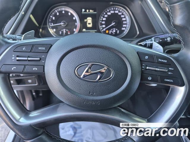 Hyundai Sonata Hybrid 2021 — Photo 7/17