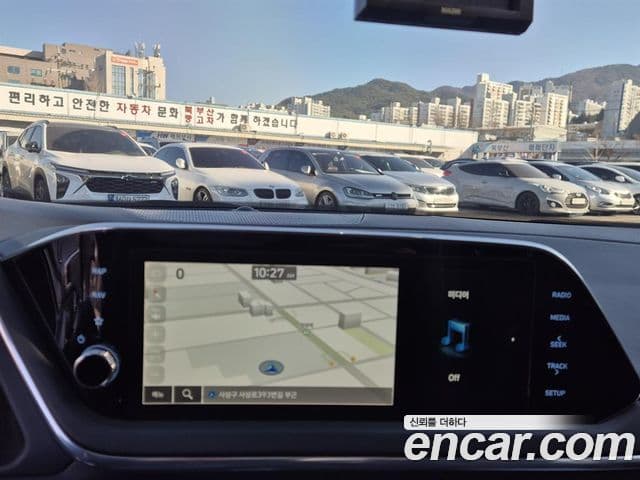 Hyundai Sonata Hybrid 2021 — Photo 17/17