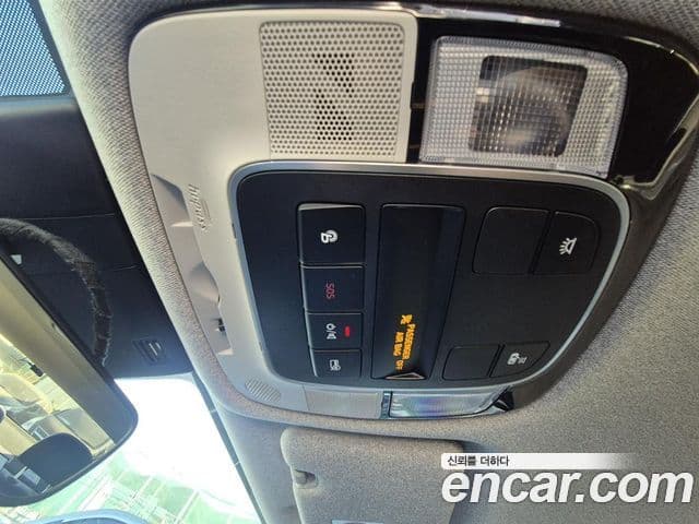 Hyundai Sonata Hybrid 2021 — Photo 15/17