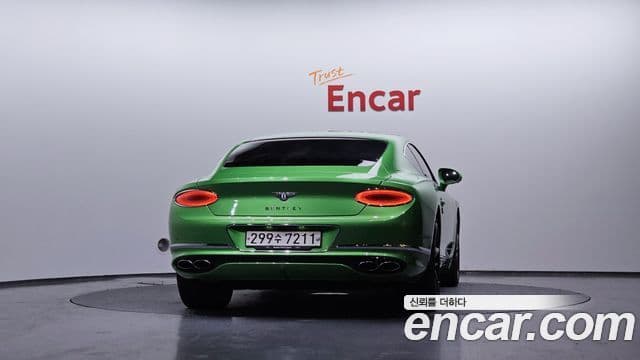 Bentley Continental GT 2022 — Şəkil 4/20