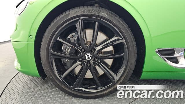 Bentley Continental GT 2022 — Şəkil 5/20