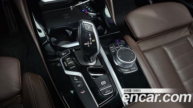 BMW X4 2021 — Şəkil 9/20
