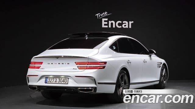 Genesis Electrified G80 2022 — фото 2 из 20