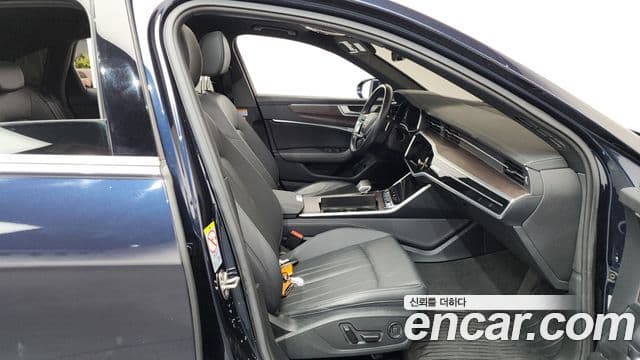 Audi A6 2023 — фото 11 из 20