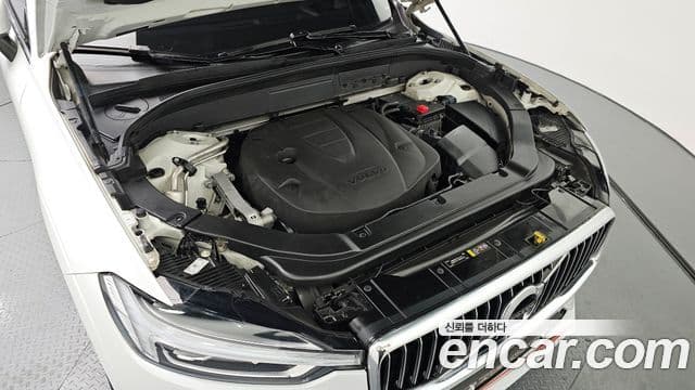 Volvo XC60 2020 — Şəkil 9/20