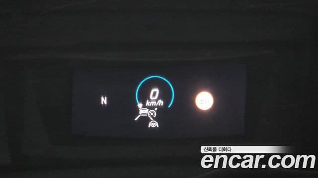 Mercedes-Benz E-Class 2022 — Photo 10/20