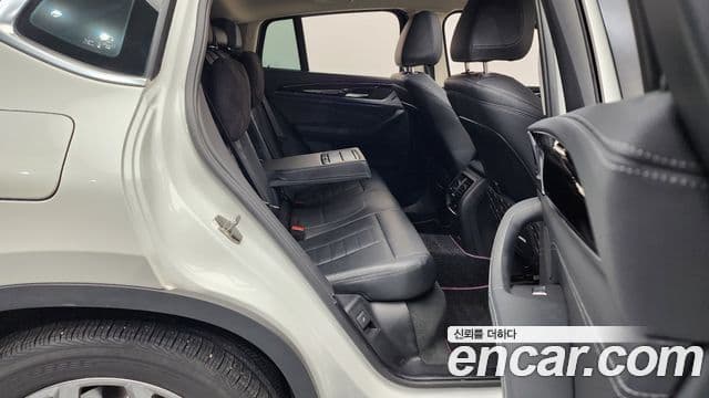 BMW X4 2023 — ფოტო 12/20