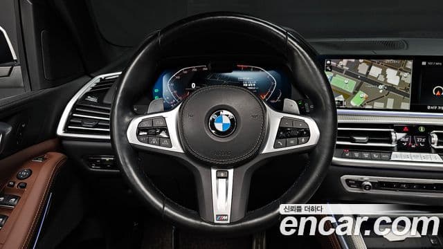 BMW X5 2022 — ფოტო 13/20