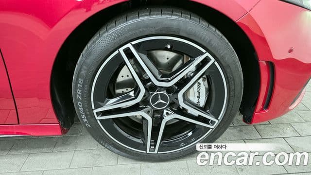 Mercedes-Benz A-Class 2022 — ფოტო 5/20