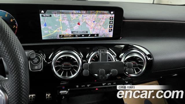 Mercedes-Benz A-Class 2022 — ფოტო 14/20