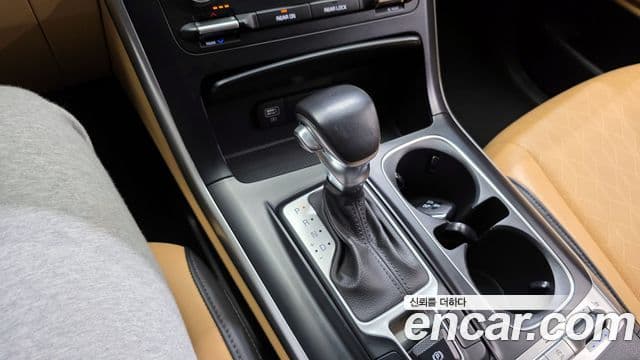 Kia Carnival 2022 — Şəkil 9/20