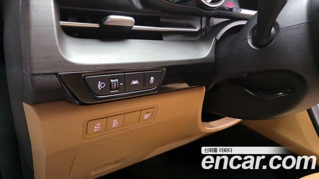 Kia Carnival 2022 — Şəkil 15/20