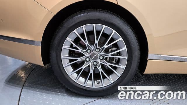 Genesis Electrified G80 2020 — ფოტო 5/20