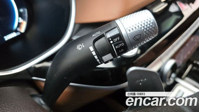 Genesis Electrified G80 2020 — ფოტო 18/20