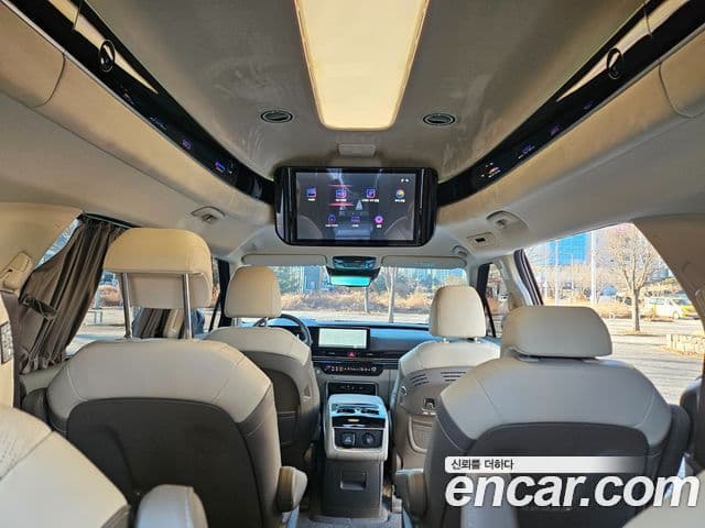 Kia Carnival 2024 — фото 8 из 20