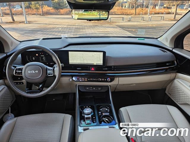 Kia Carnival 2024 — Şəkil 16/20