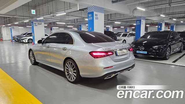 Mercedes-Benz E-Class 2022 — Фото 1/20