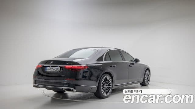 Mercedes-Benz S-Class 2022 — Фото 1/20