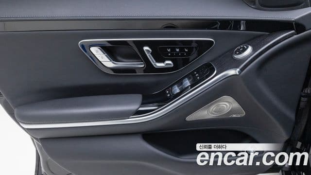 Mercedes-Benz S-Class 2022 — Фото 15/20