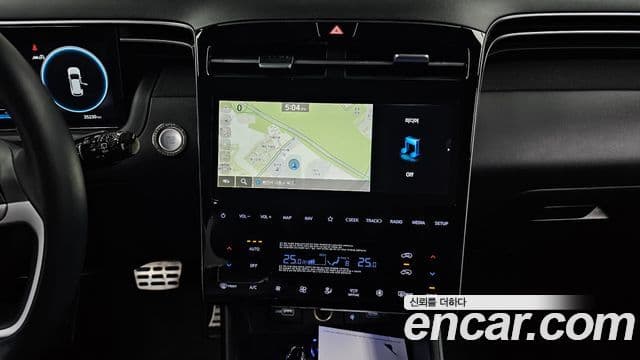 Hyundai The New Tucson 2023 — ფოტო 16/20