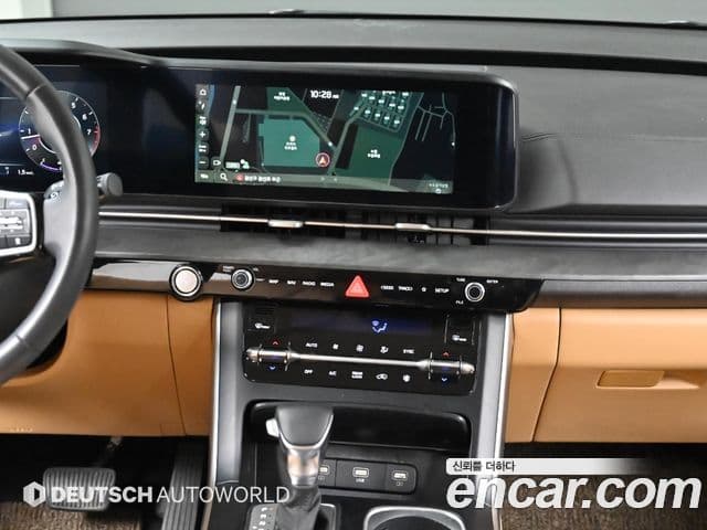 Kia Carnival 2023 — ფოტო 13/20