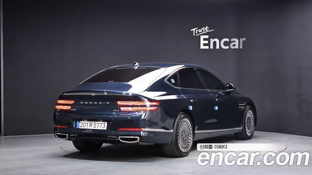 Genesis Electrified G80 2023 — Şəkil 2/20