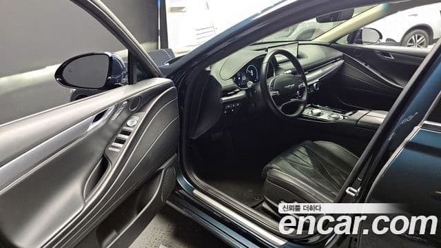 Genesis Electrified G80 2023 — Şəkil 10/20