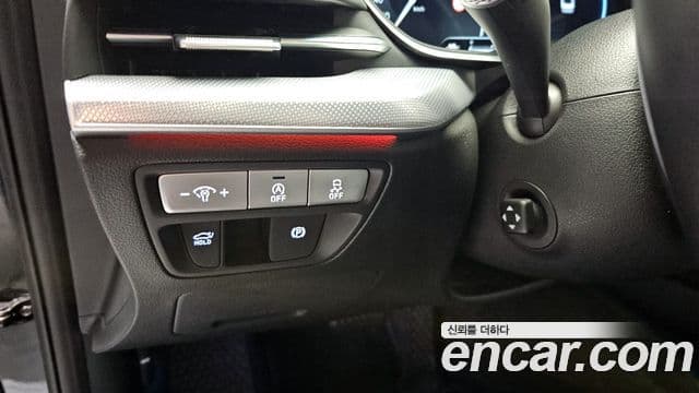 Genesis Electrified G80 2023 — Şəkil 13/20