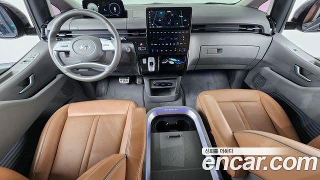 Hyundai Staria 2021 — ფოტო 8/20