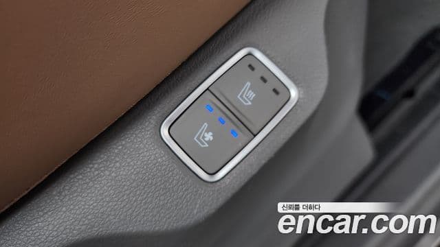 Hyundai Staria 2021 — ფოტო 4/20