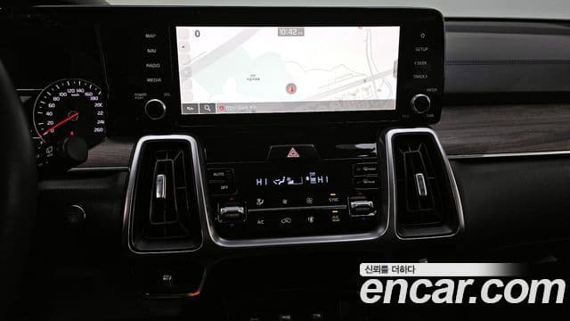 Kia Sorento 2020 — Şəkil 15/20