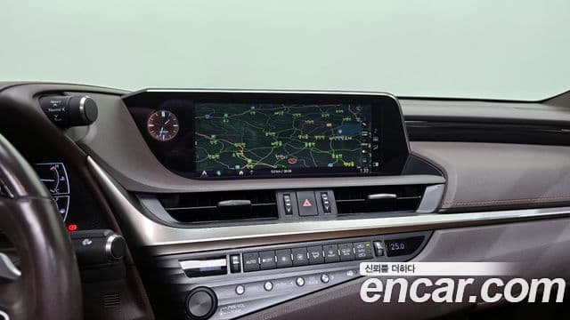 Lexus ES300h 2018 — Şəkil 4/20
