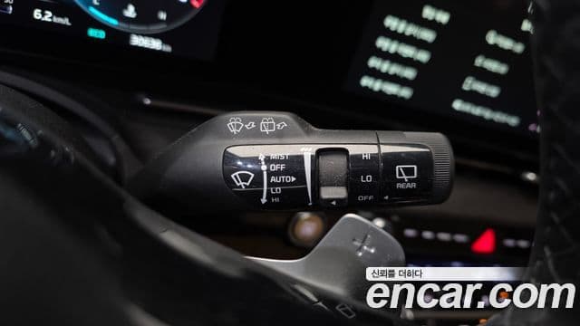 Kia Carnival 2023 — ფოტო 16/20