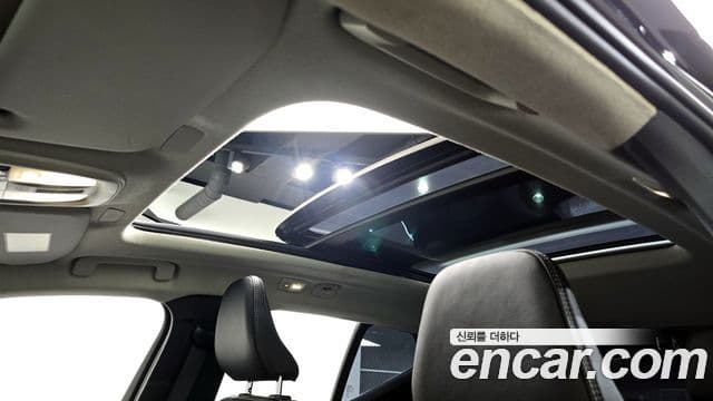Volvo XC40 2023 — Şəkil 18/20