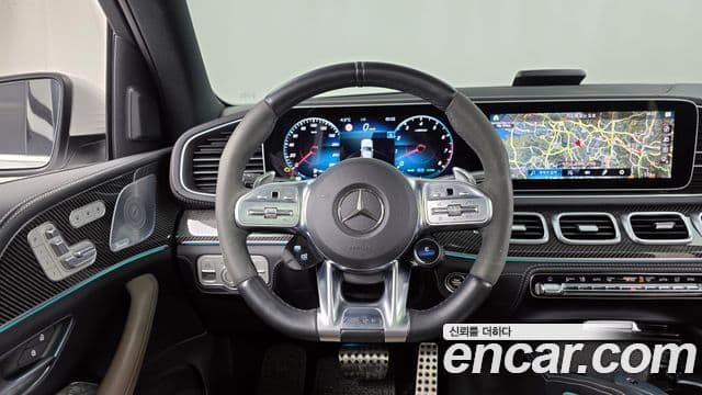 Mercedes-Benz GLE-Class 2020 — ფოტო 13/20
