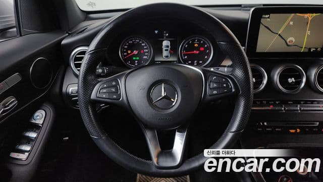 Mercedes-Benz GLC-Class 2019 — Şəkil 13/20