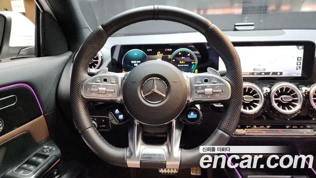 Mercedes-Benz GLA-Class 2022 — Photo 6/20