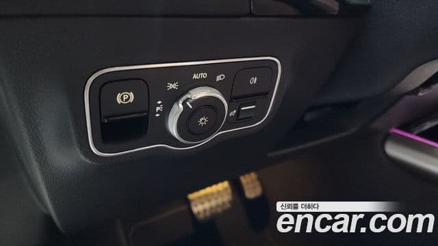 Mercedes-Benz GLA-Class 2022 — Photo 3/20