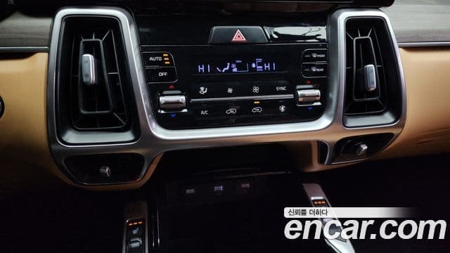 Kia Sorento 2020 — ფოტო 17/20