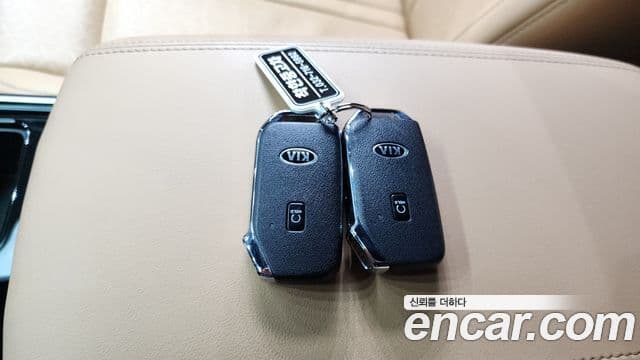 Kia Sorento 2020 — ფოტო 19/20